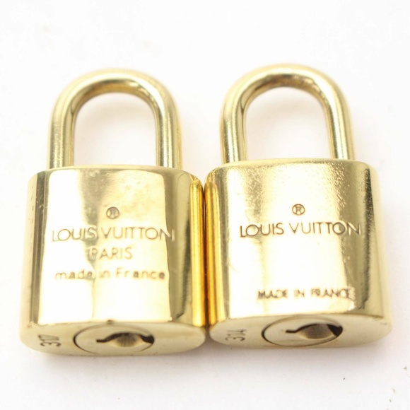 Authentic Louis Vuitton padlock key and lock set - Picture 7 of 8